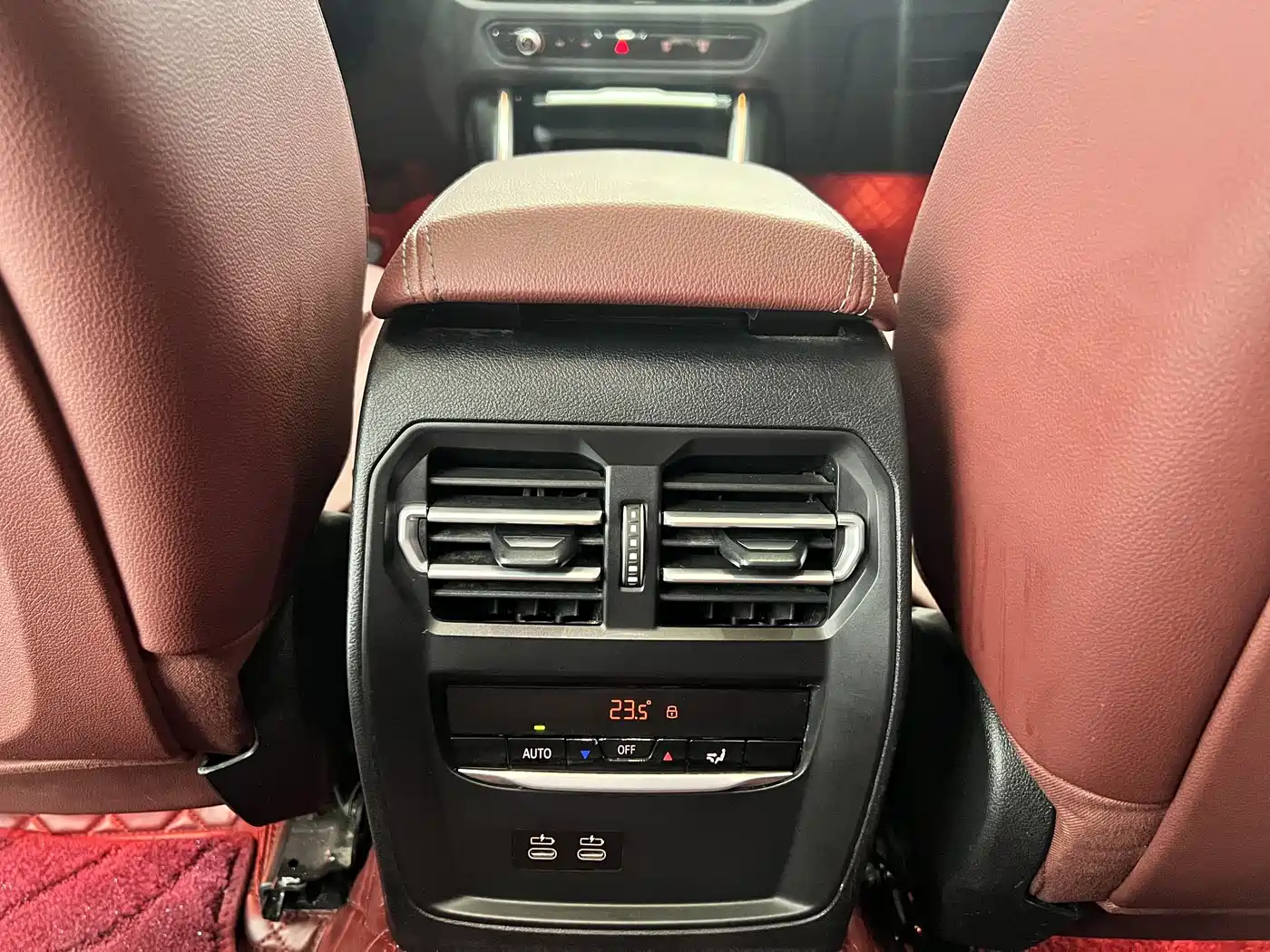 BMW 3 Series 2023 320i M Sport Package фото 13