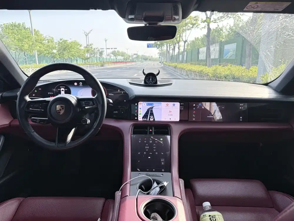 Porsche Taycan 2020 Taycan фото 4