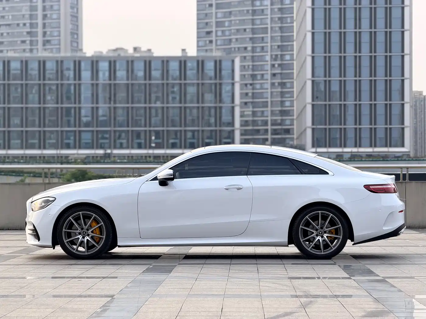 Mercedes-Benz E-Class (Import) 2023 E 260 Coupe фото 4