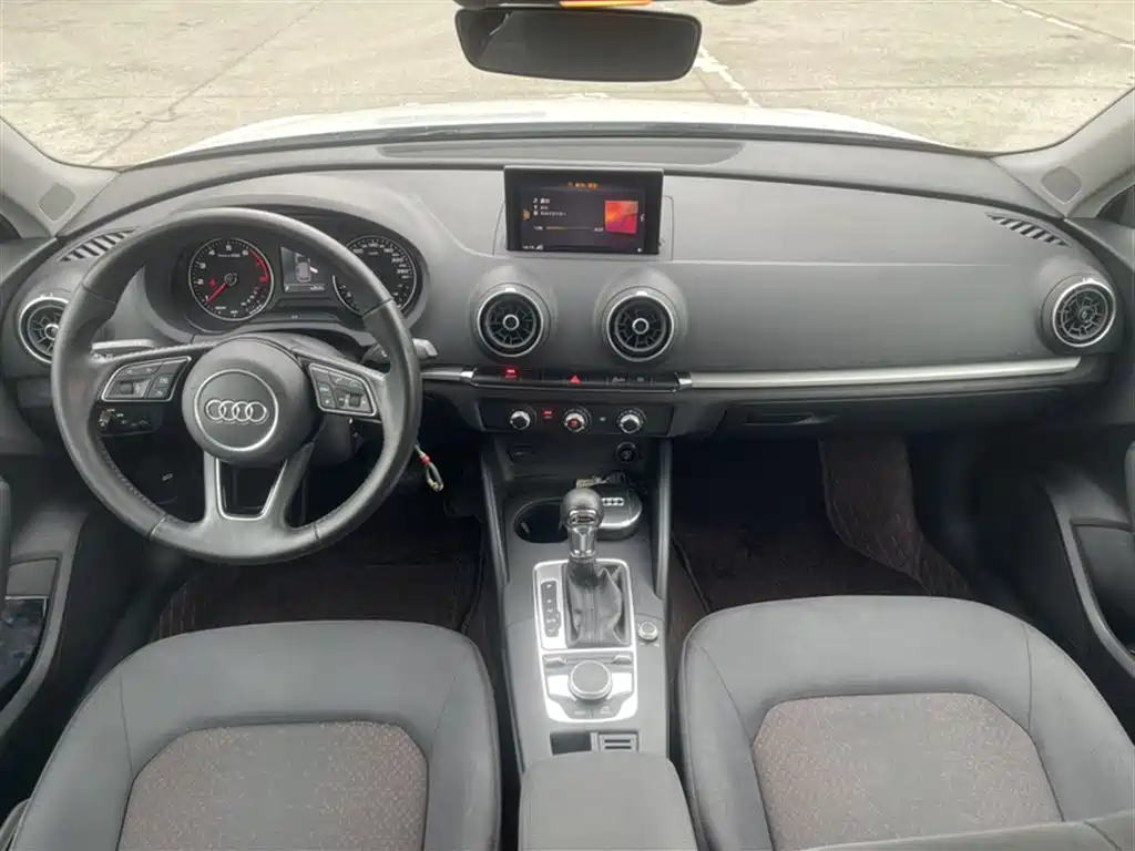 Audi A3 2019 Sportback 35 TFSI Progressive China VI фото 8
