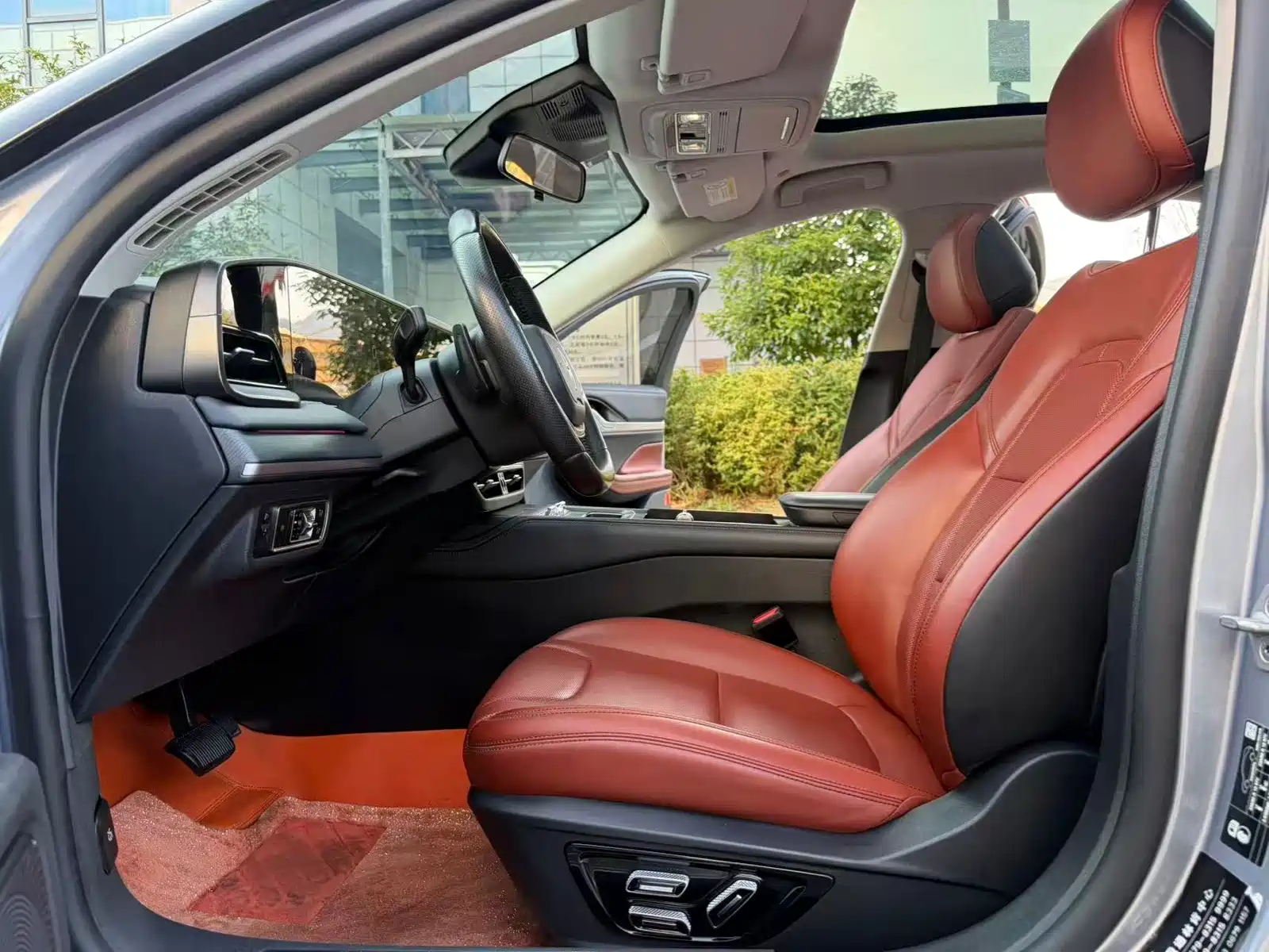 Photo 9 - Lincoln Z
