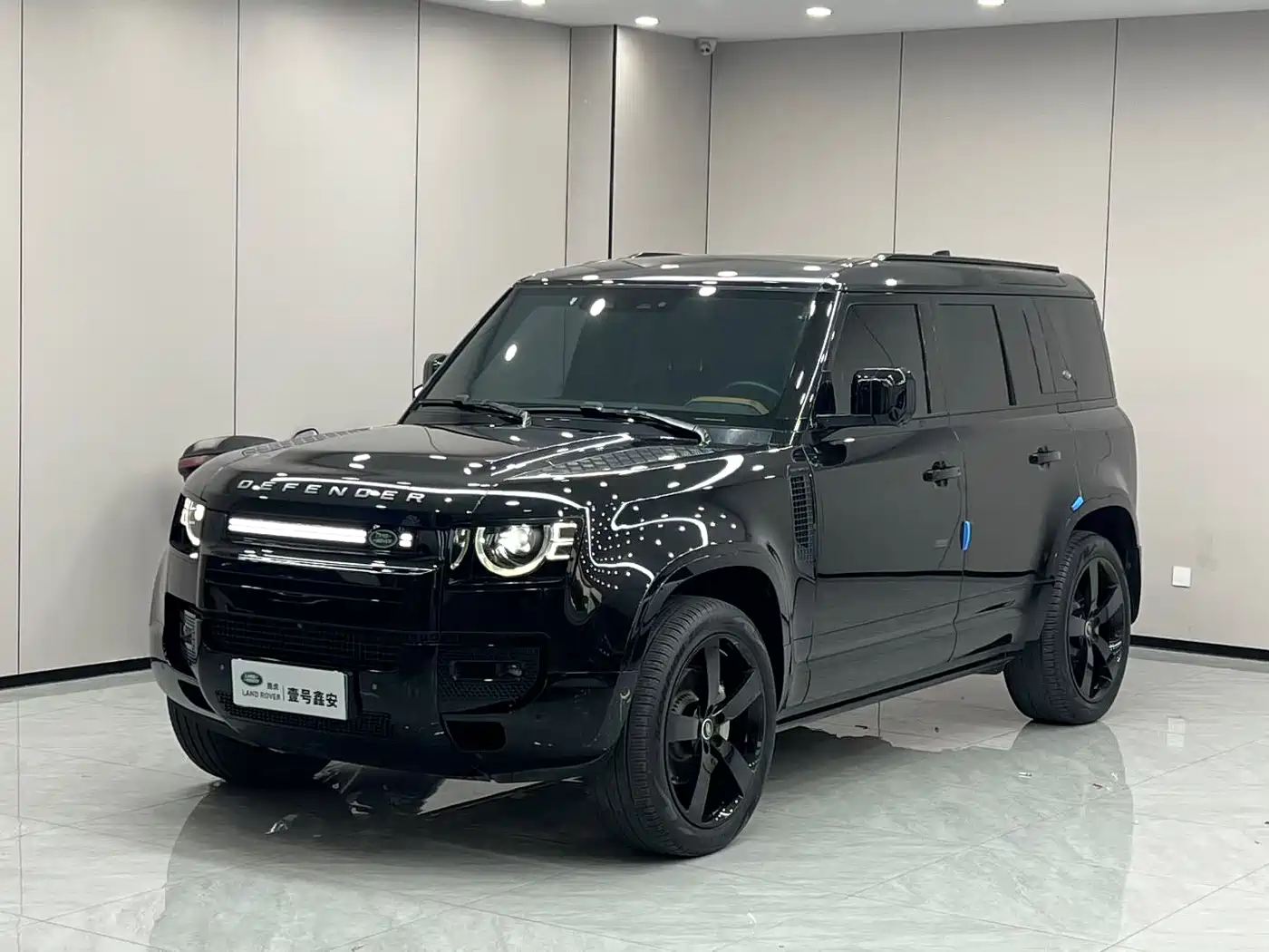 Land Rover Defender 2024 110 3.0T P400 X-DYNAMIC HSE