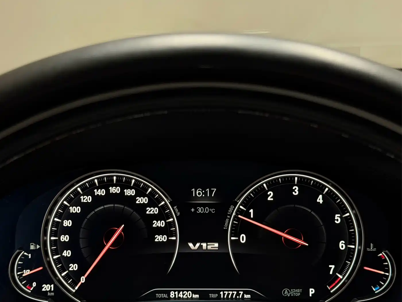 Фото 13 - BMW 7 Series