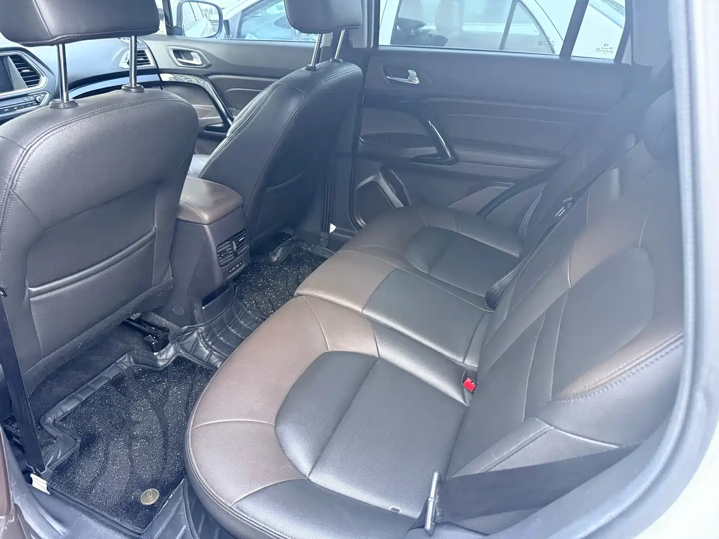 GAC Trumpchi Trumpchi GS4 2018 235T G-DCT 2WD Elite Edition фото 6