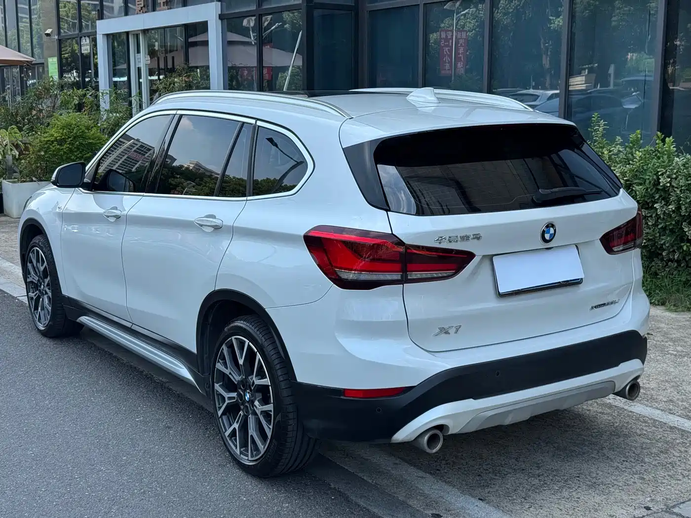 Photo 4 - BMW X1