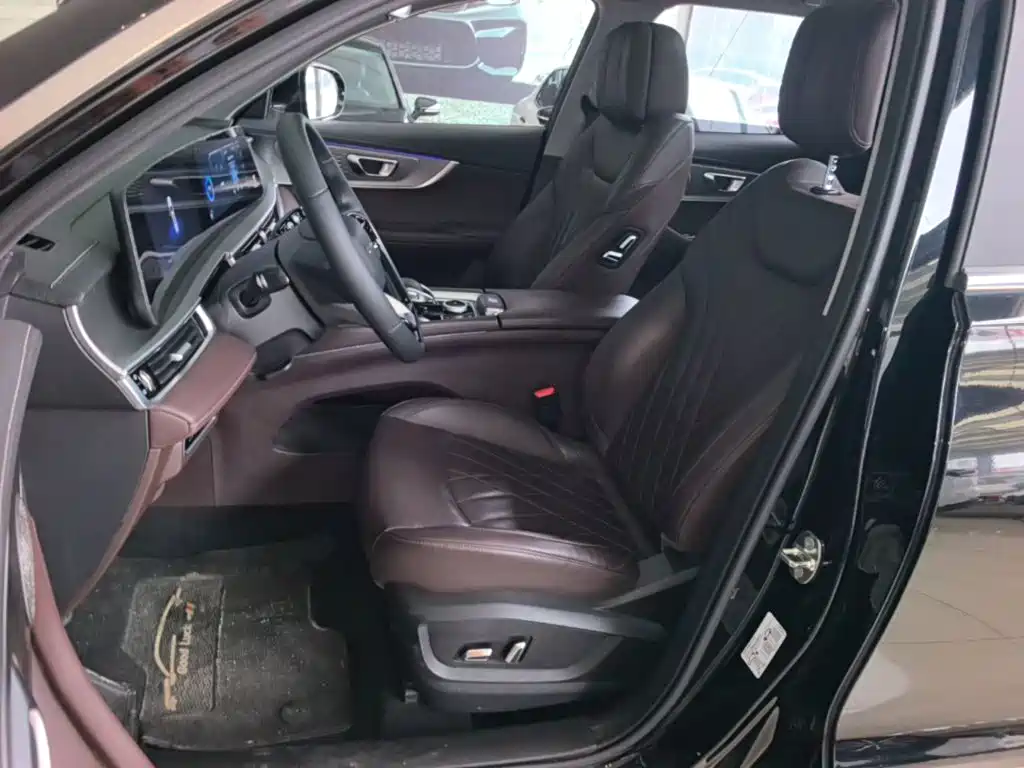 Chery Tiggo 8 PRO 2023 2022 290T 2WD Vast Version 5-Seater