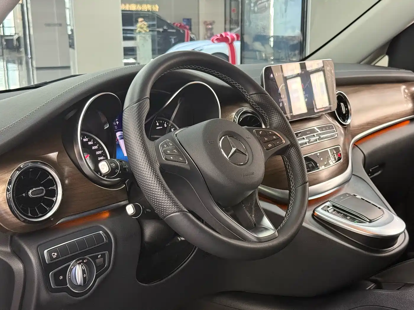 Mercedes-Benz V-Class 2021 V 260 Premium Edition фото 5