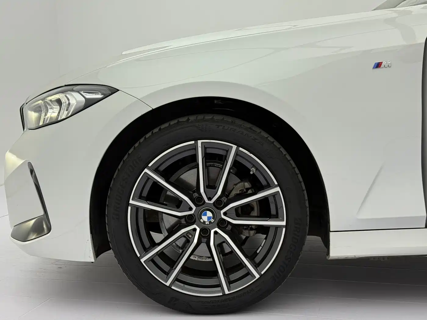 BMW 3 Series 2023 320Li M Sport Package фото 12