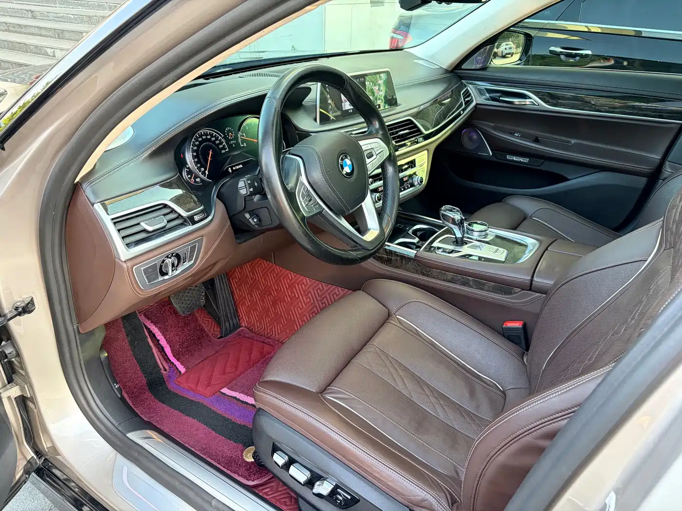 Фото 6 - BMW 7 Series