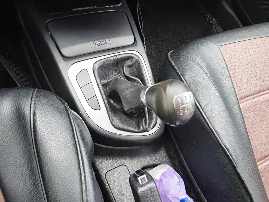 FAW Junpai D60 2015 2015 1.5L Manual Standard