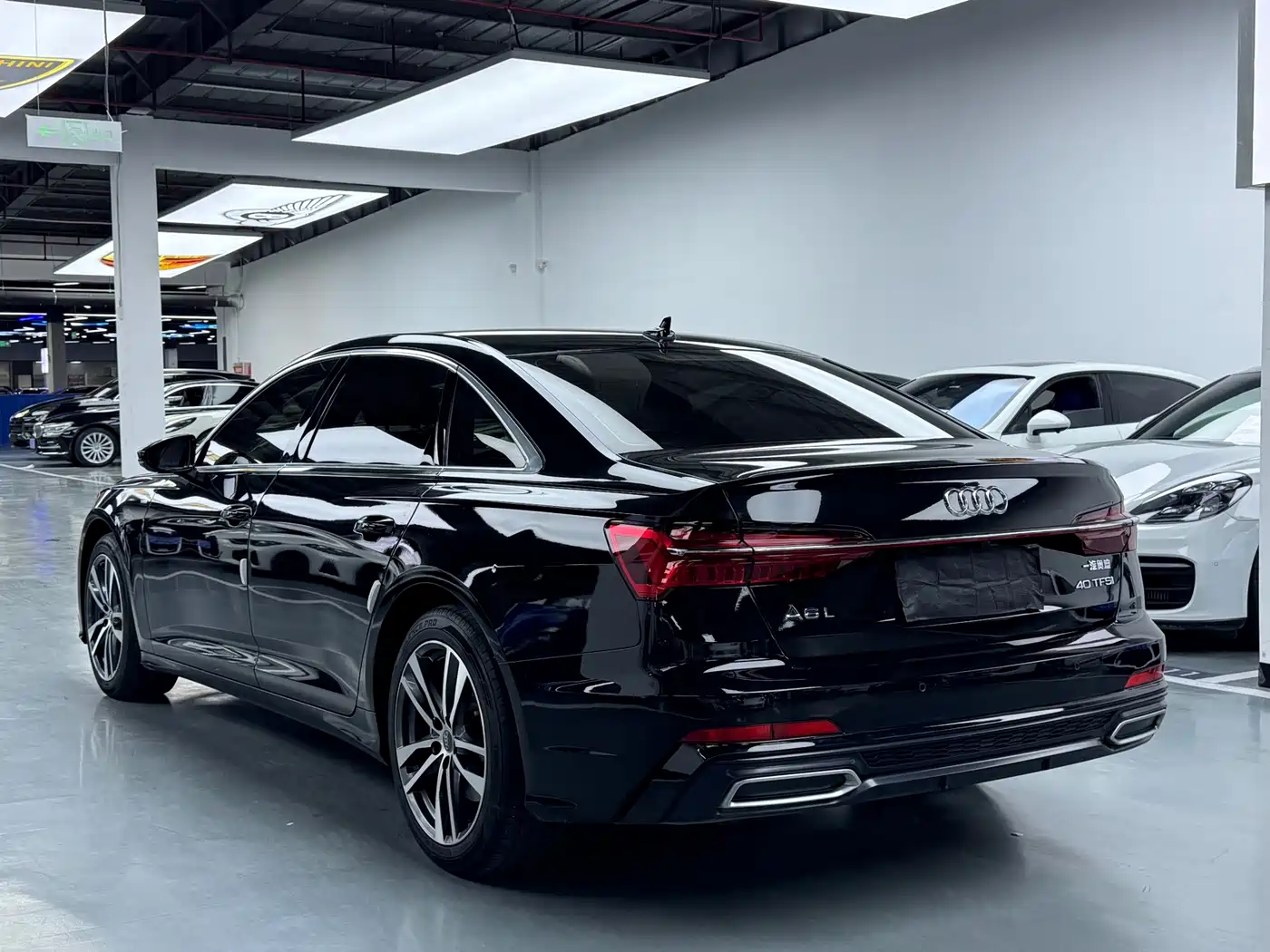 Audi A6L 2021 40 TFSI Luxury Sport фото 20