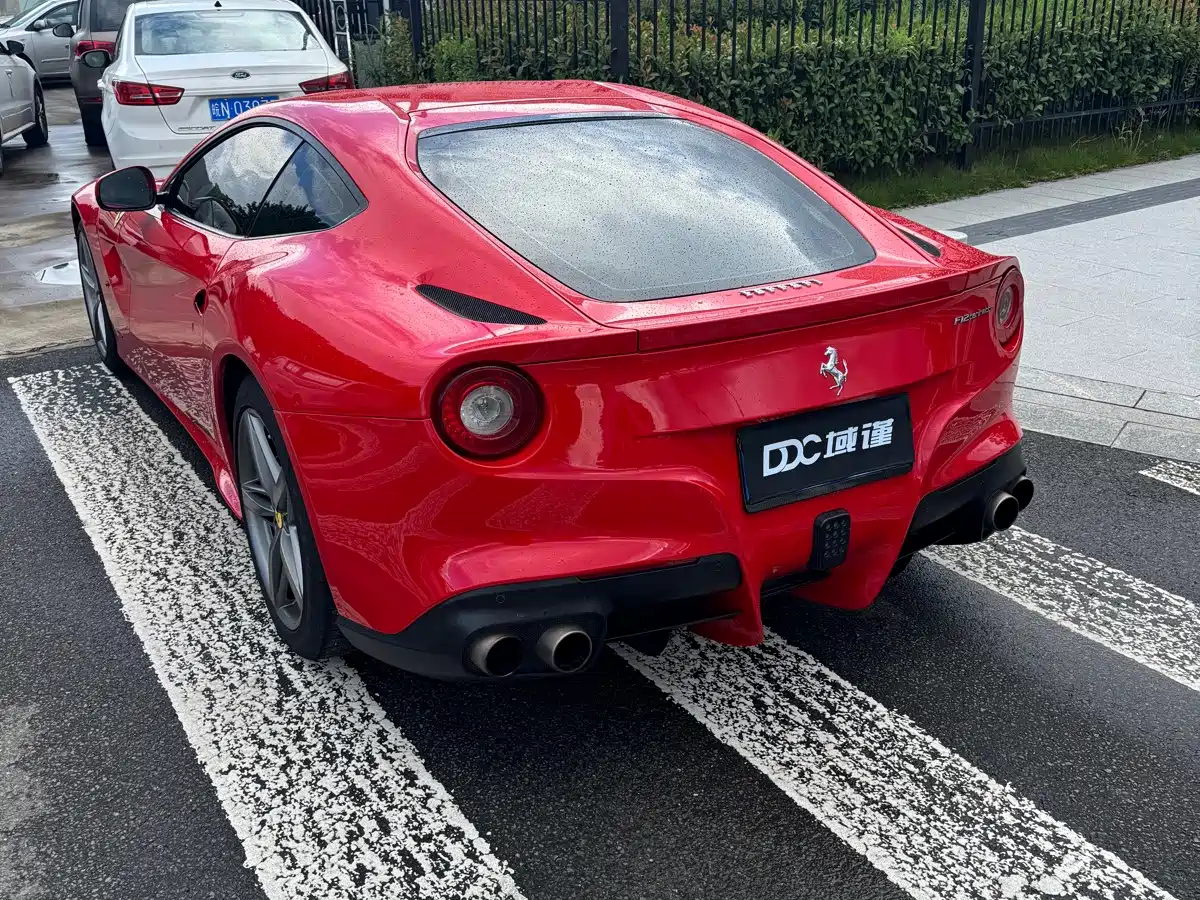Ferrari F12berlinetta 2013 2013 6.3L Standard