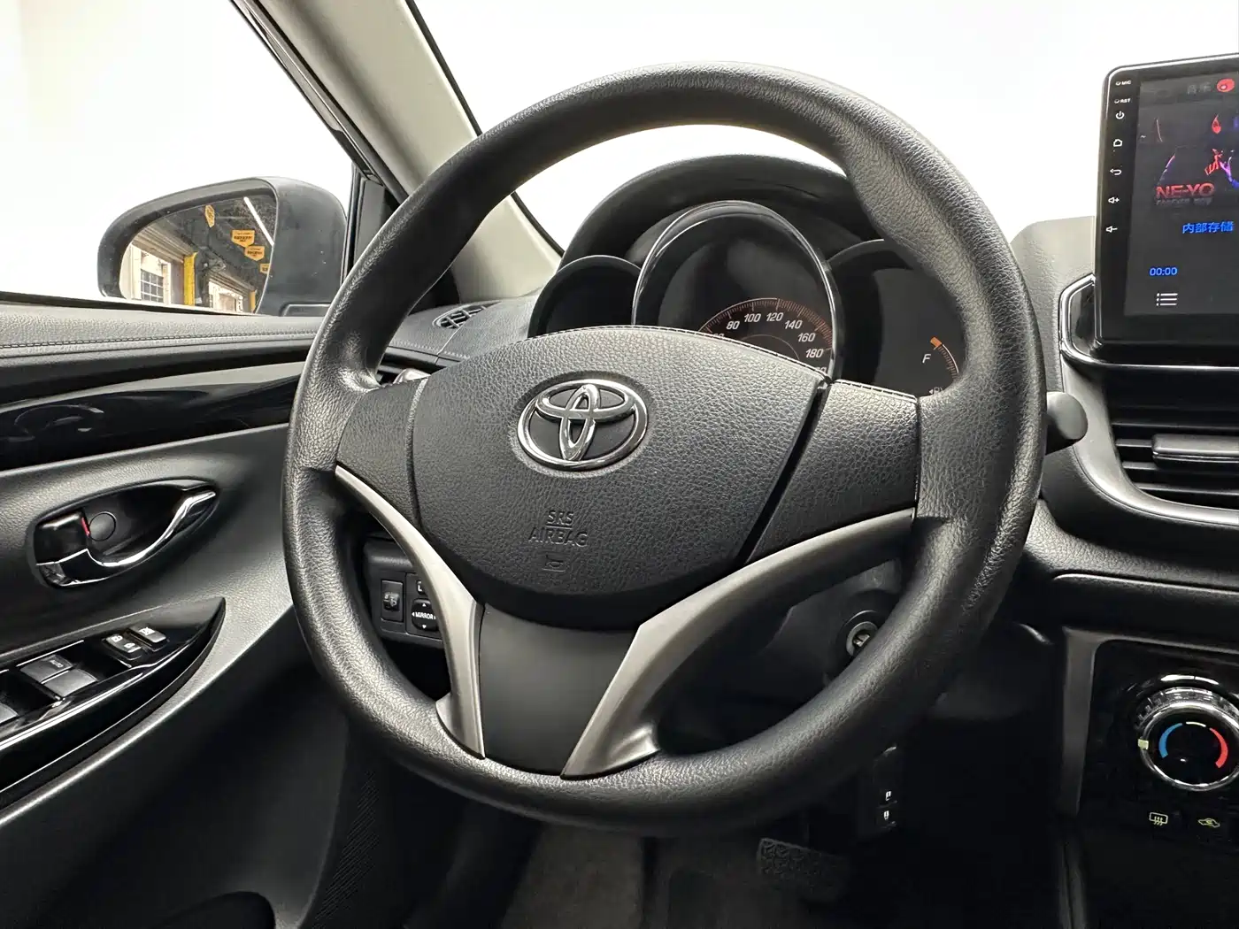 Toyota YARiS L Zhi Xuan 2022 Zhi Xuan X 1.5L CVT Luxury PLUS Edition фото 10