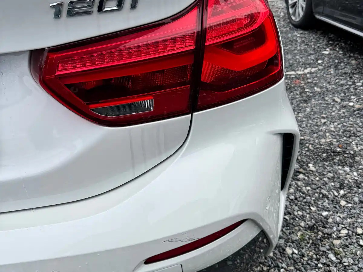 BMW 1 Series 2021 120i M Sport фото 18