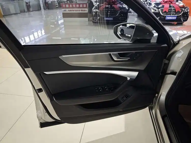 Audi A6L 2019 45 TFSI Premium Elegance фото 6