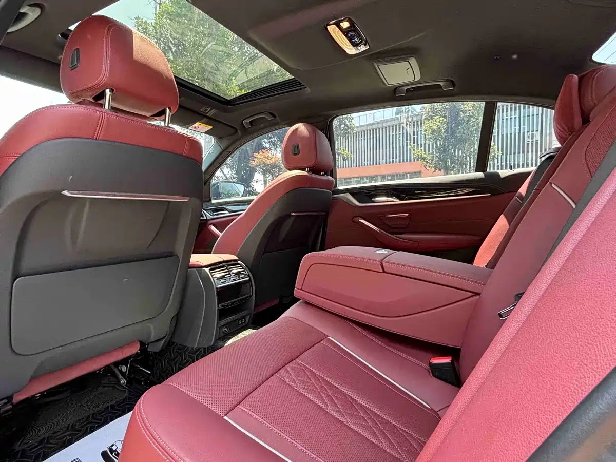 BMW 5-SERIES