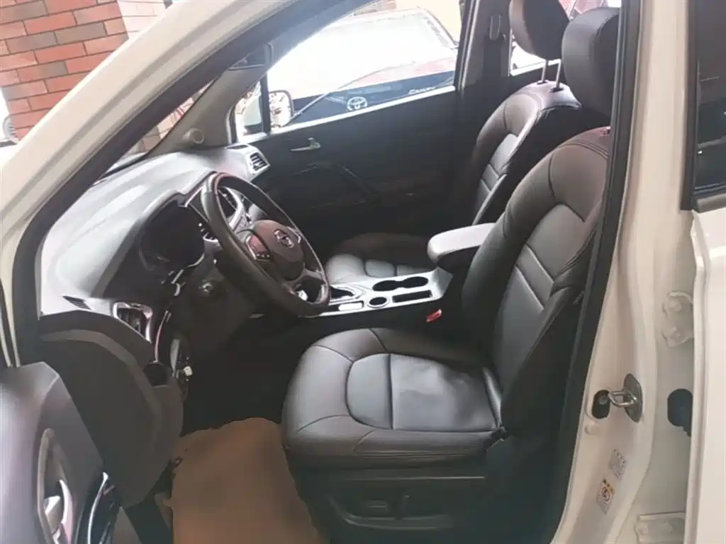 GAC Trumpchi Trumpchi GS4 2017 235T Automatic 2WD Luxury Smart Connected Edition фото 15