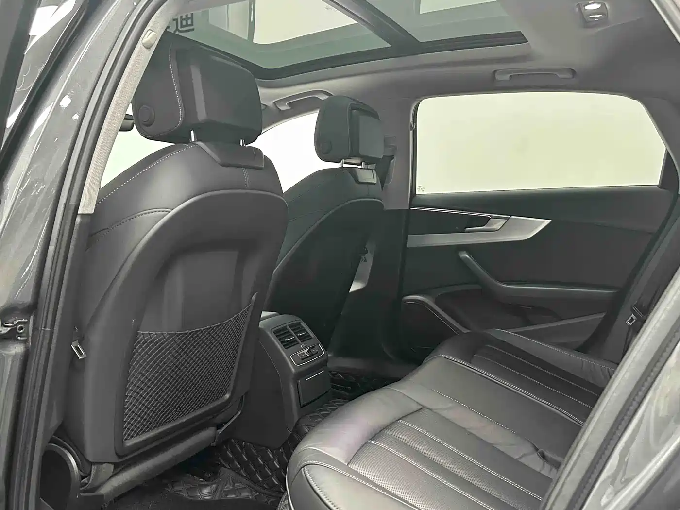 Audi A4L 2020 40 TFSI quattro Luxury Dynamic фото 14