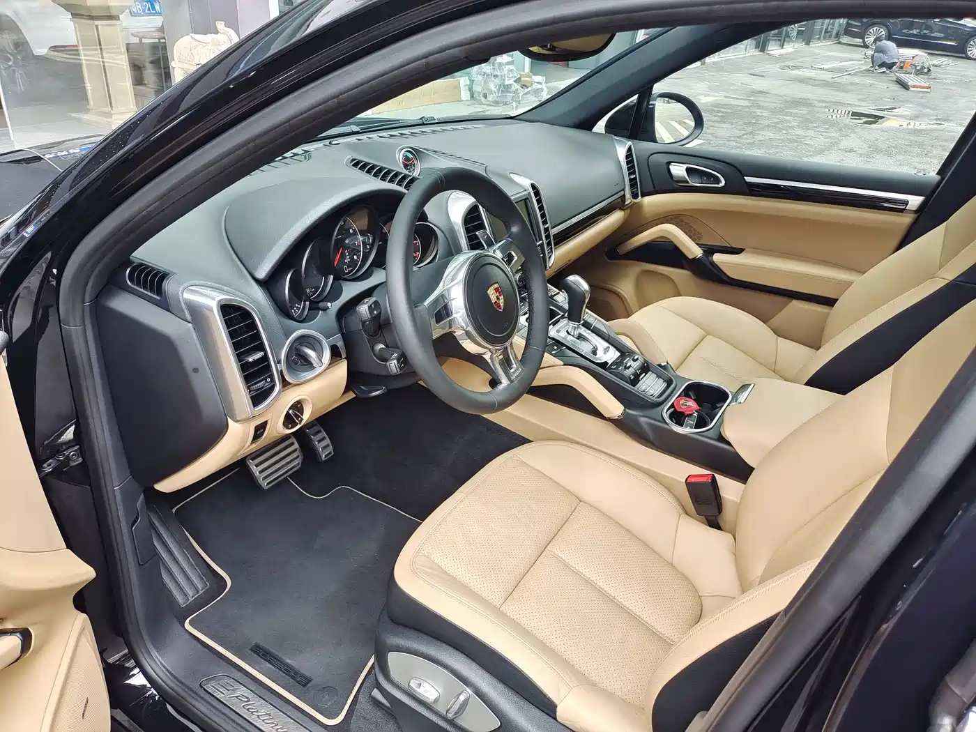 Porsche Cayenne 2014 Cayenne Platinum Edition 3.0T фото 5