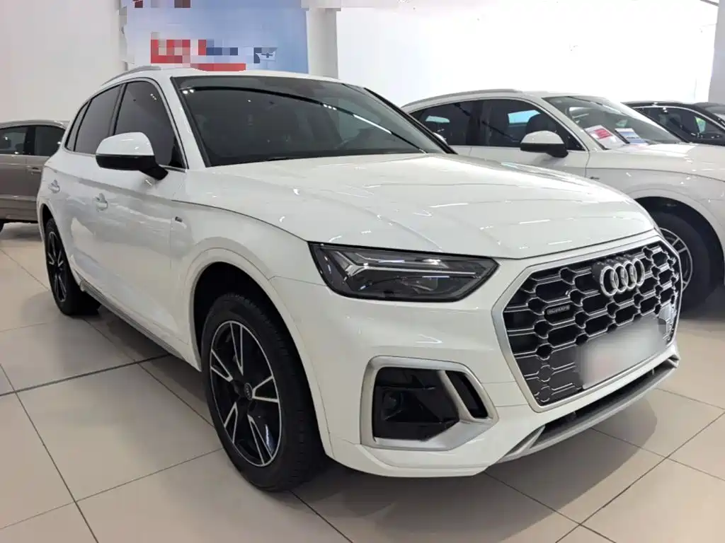 Photo 4 - Audi Q5L