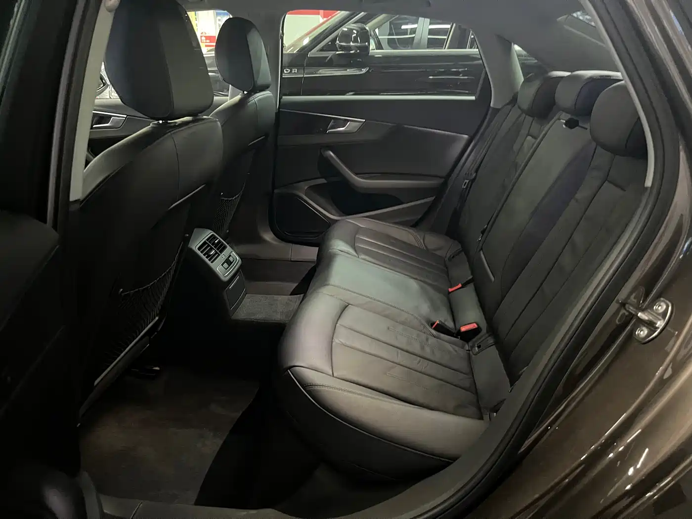 Audi A4L 2017 45 TFSI quattro Style Edition фото 12