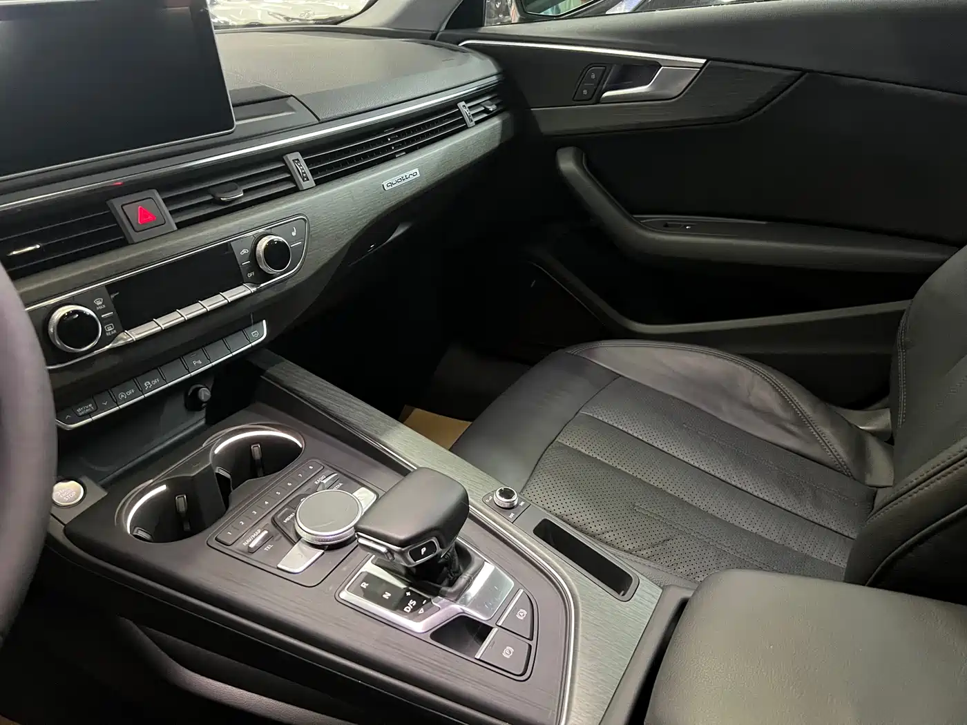 Audi A4L 2017 45 TFSI quattro Style Edition фото 15