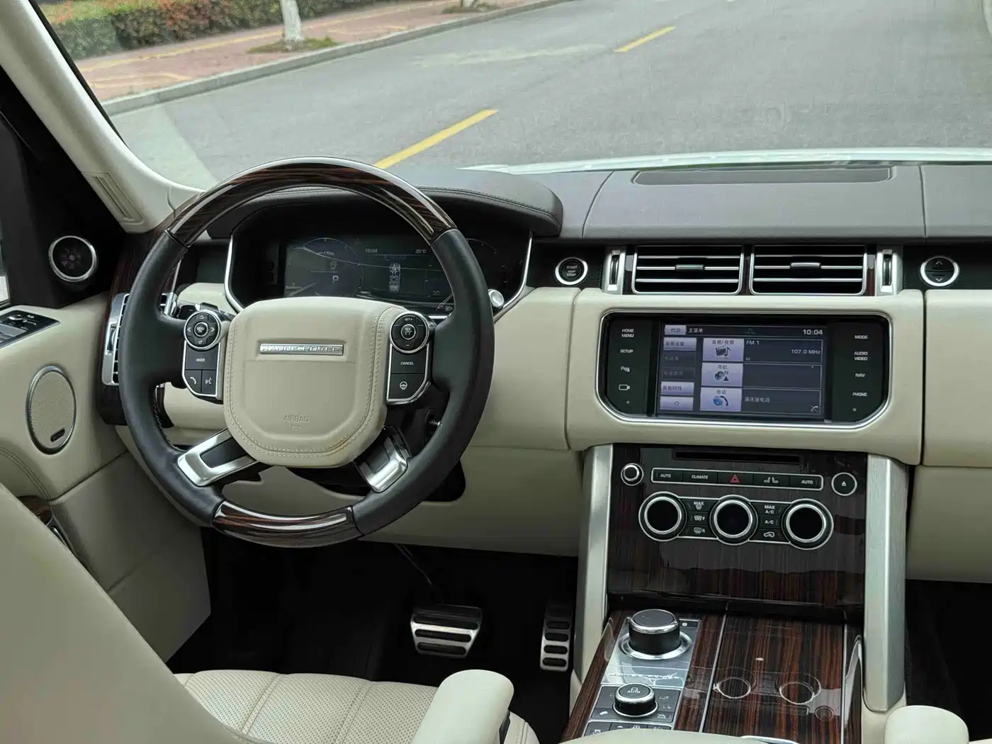 Land Rover Range Rover 2013 NA 5.0 V8 Vogue SE фото 5