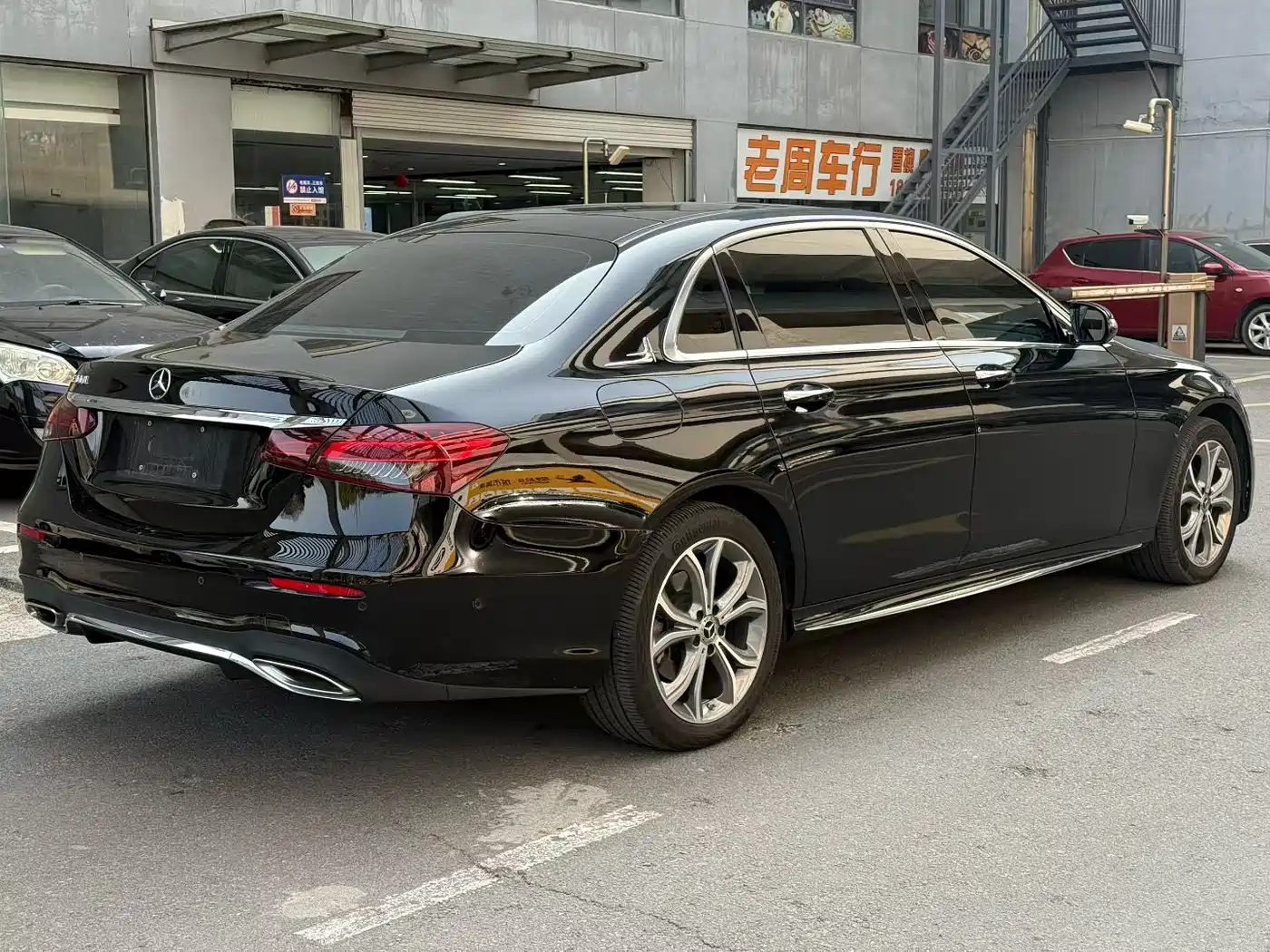 MERCEDES-BENZ E CLASS