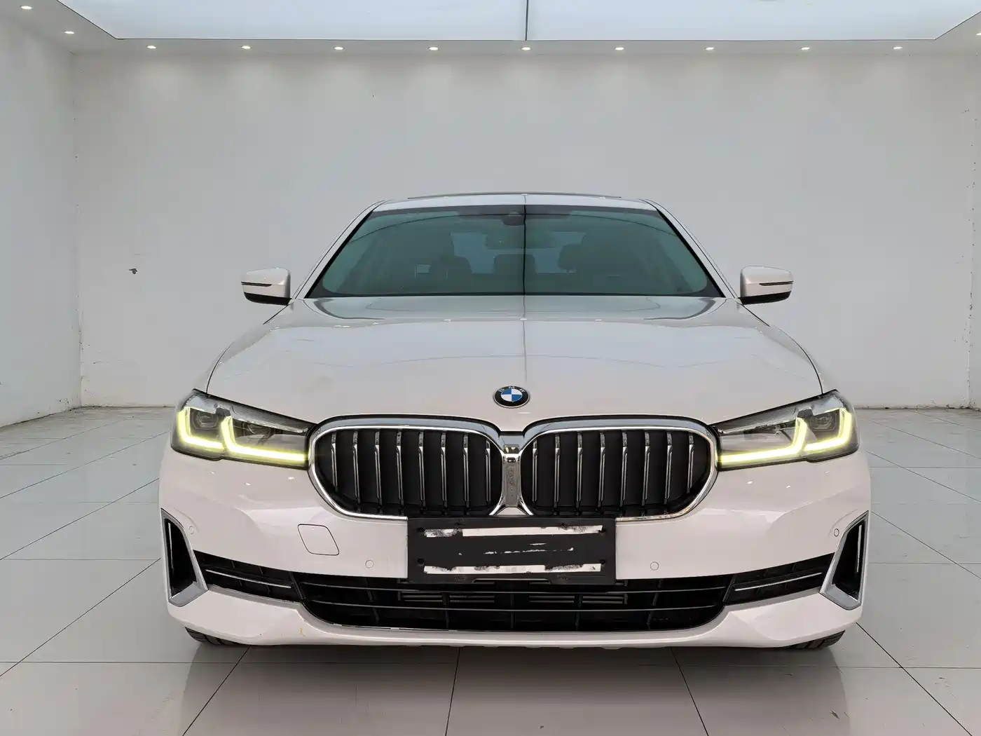 BMW 5 Series 2021 525Li Luxury Package фото 2