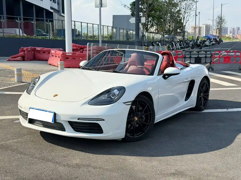 Фото 2 - Porsche 718