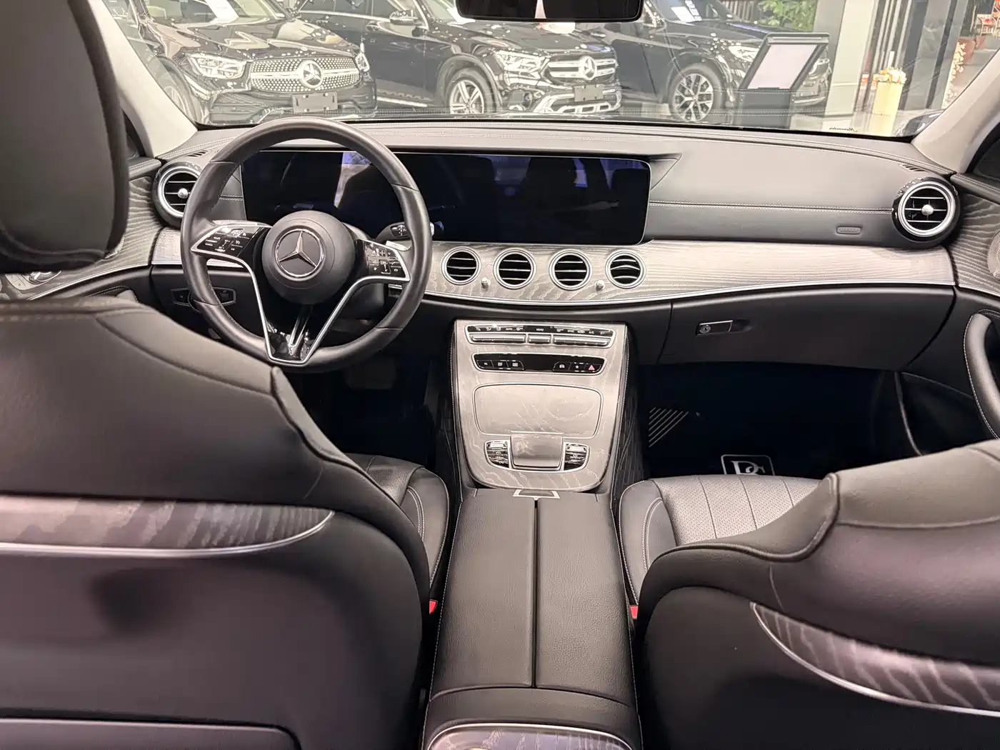 Mercedes-Benz E-Class 2021 E 300 L Luxury фото 7