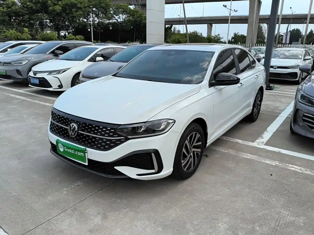 Volkswagen Lavida 2024 Model 300TSI DSG Starlight Leading Edition