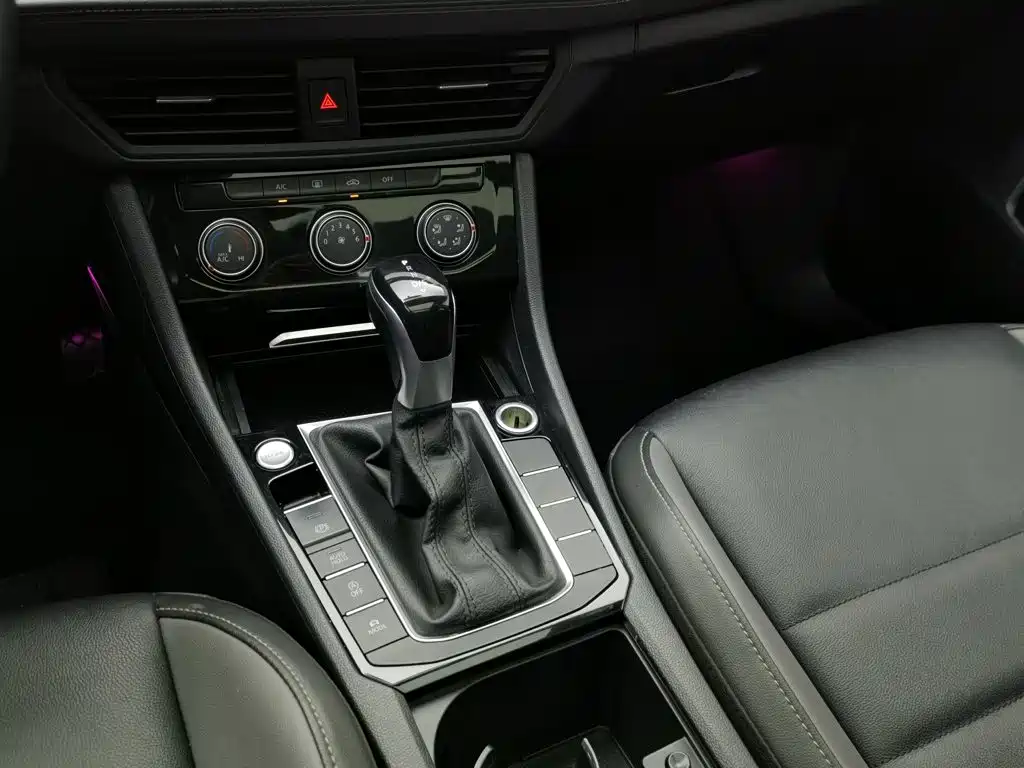 Volkswagen Sagitar, миниатюра 13