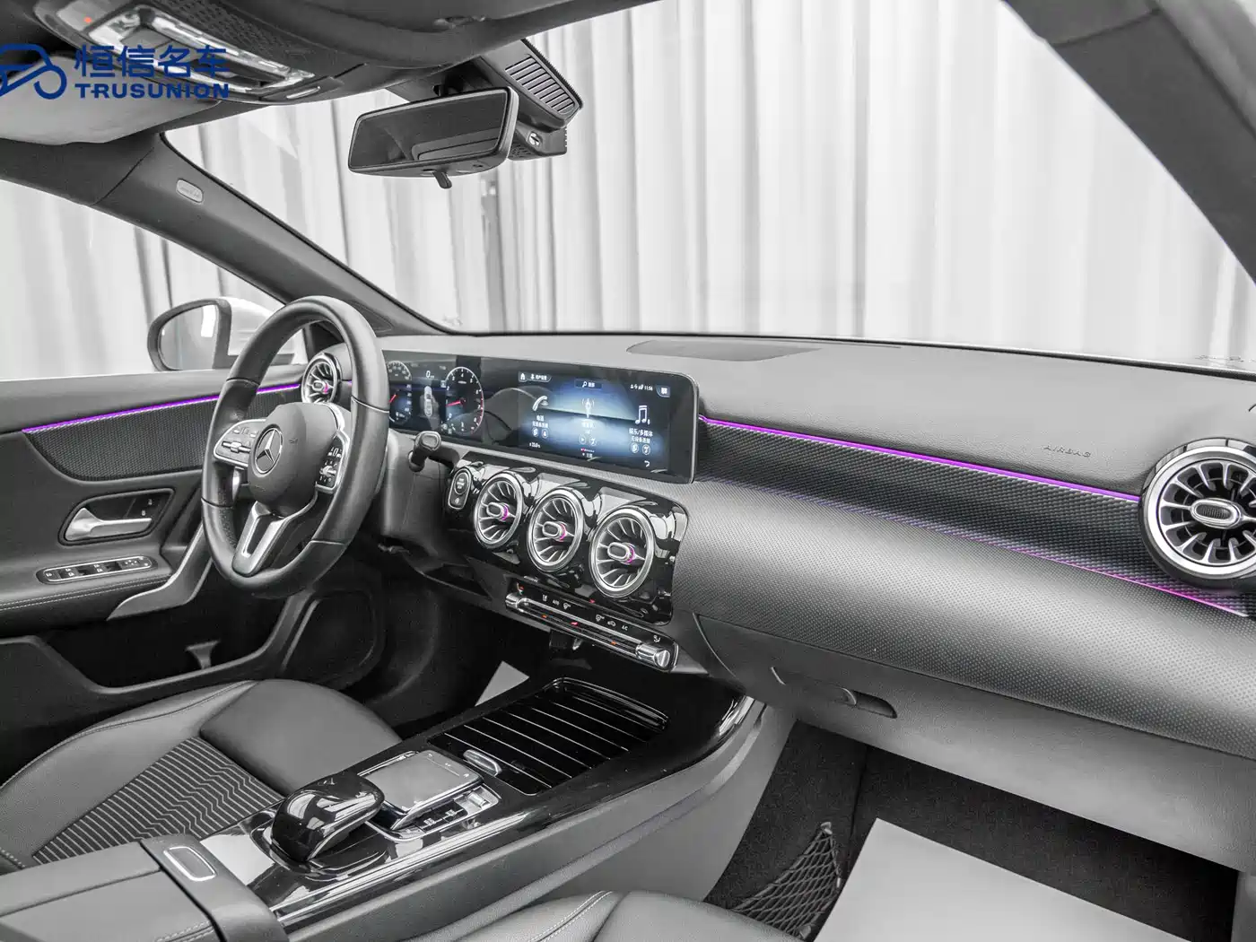 Mercedes-Benz A-Class (Import) 2019 A 200 Dynamic Version фото 13