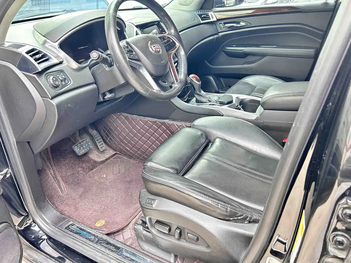 Cadillac SRX 2015 3.0L Elite фото 8