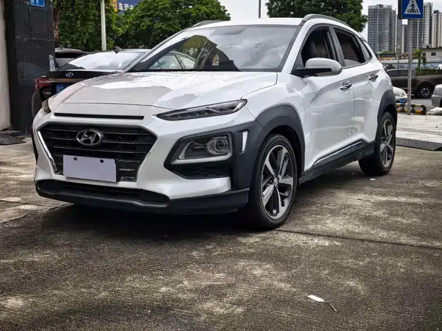 Hyundai ENCINO 2018 1.6T DCT ZhiLian Edition China V — фото 1