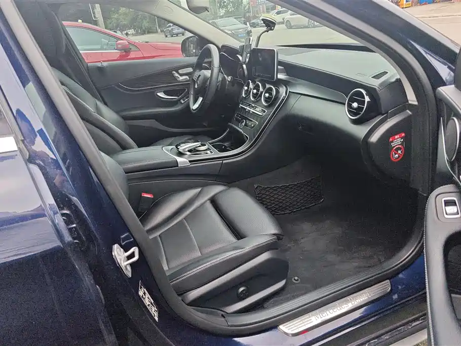 Mercedes-Benz C-Class 2018 C 200 L Sport Edition фото 8