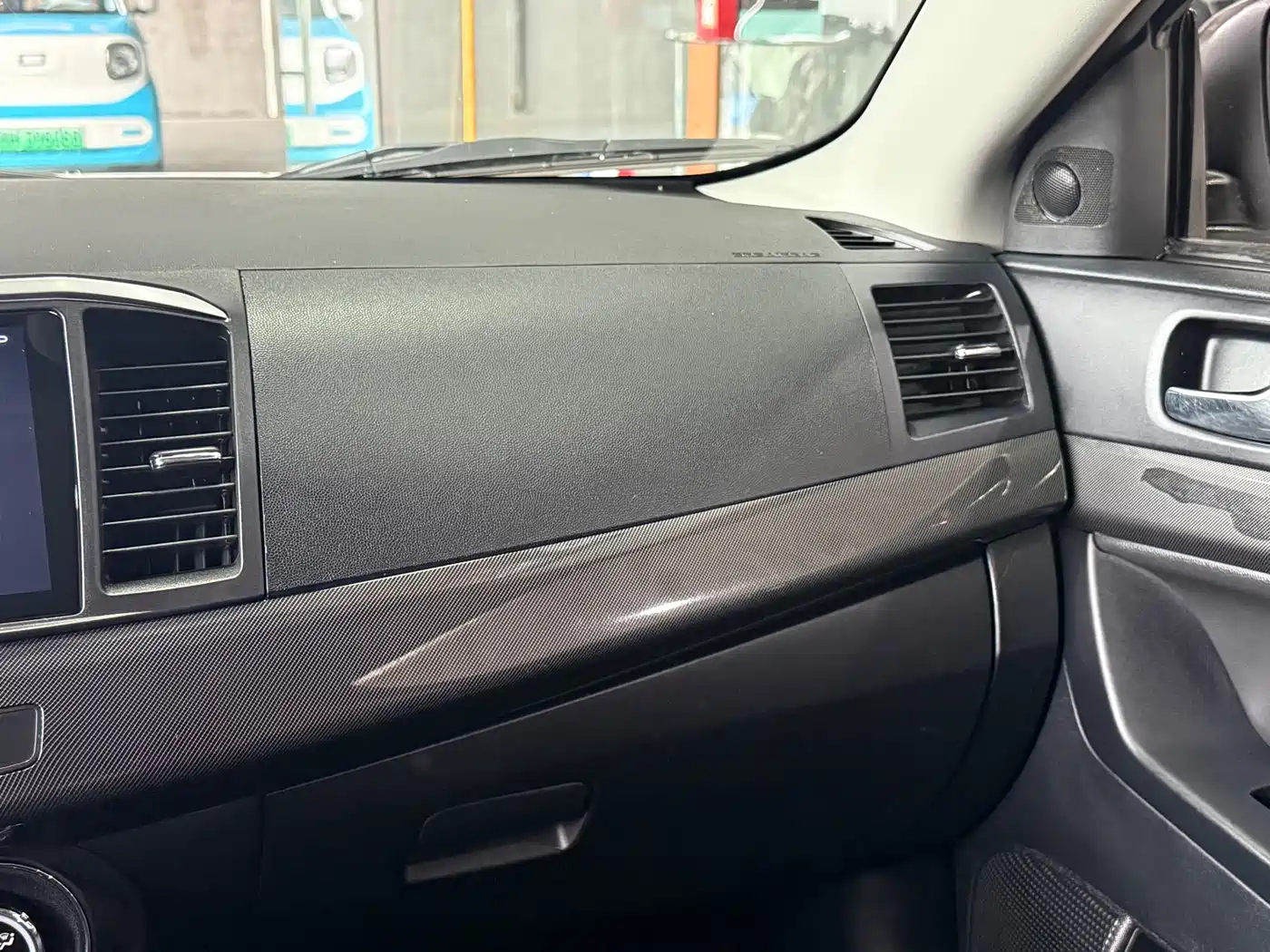 Mitsubishi Lancer EX 2013 ZhiShang Edition 1.8L Manual Luxury фото 7