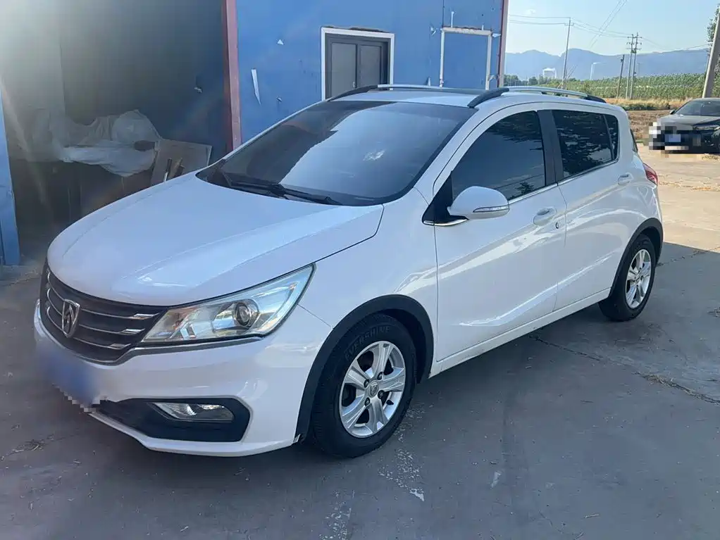 Baojun 310 2017 2016 1.2L Manual Luxury Type