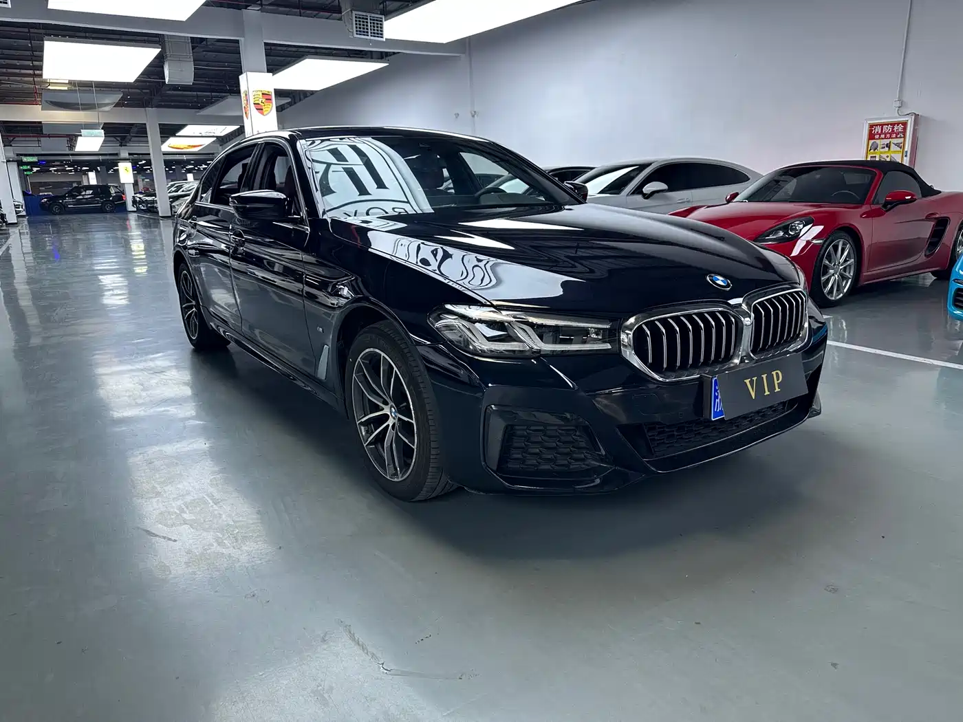 BMW 5 Series 2022 Model Second Facelift 525Li M Sport Package фото 3