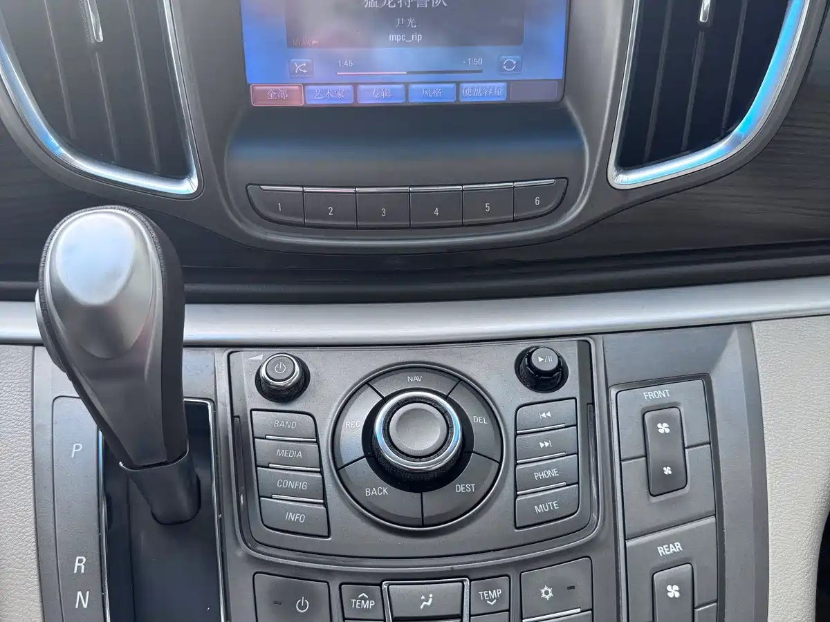 Buick GL8 2011 2011 3.0L XT Luxury Business Flagship