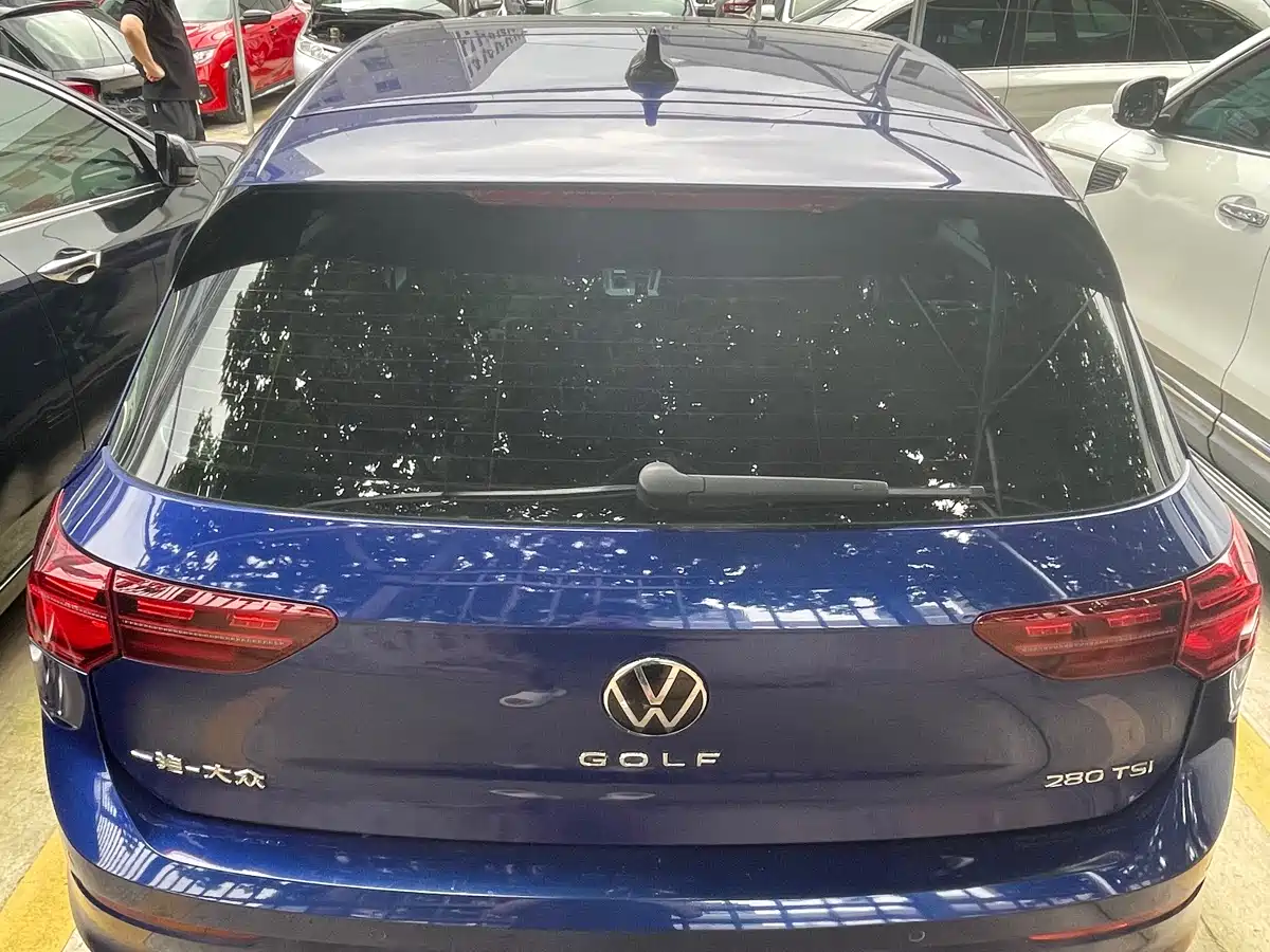 Volkswagen Golf 2021 280TSI DSG R-Line фото 9