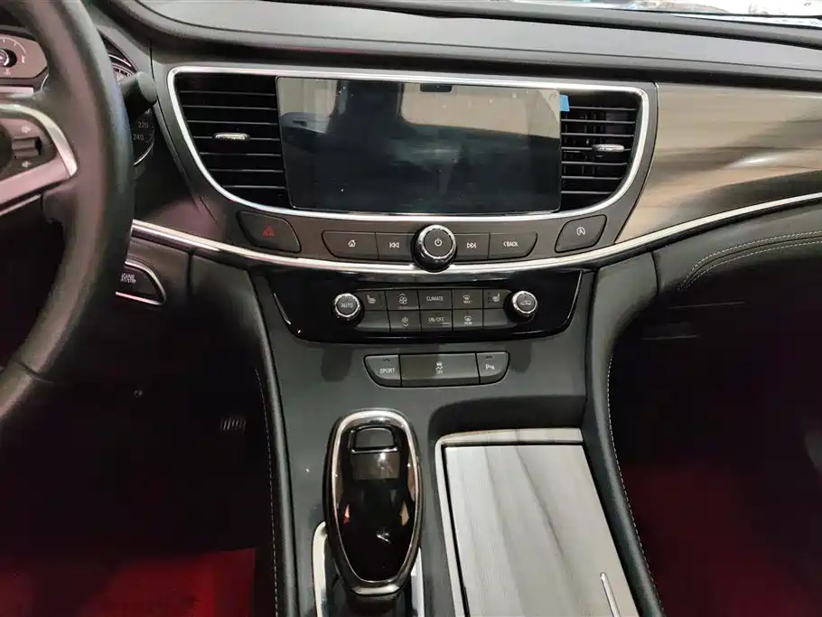 Buick LaCrosse 2022 652T Luxury фото 13
