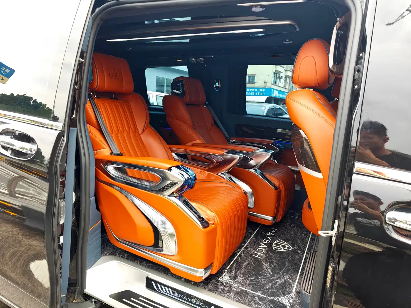 Mercedes-Benz Vito 2024 2.0T Elite Edition 7-Seater фото 9