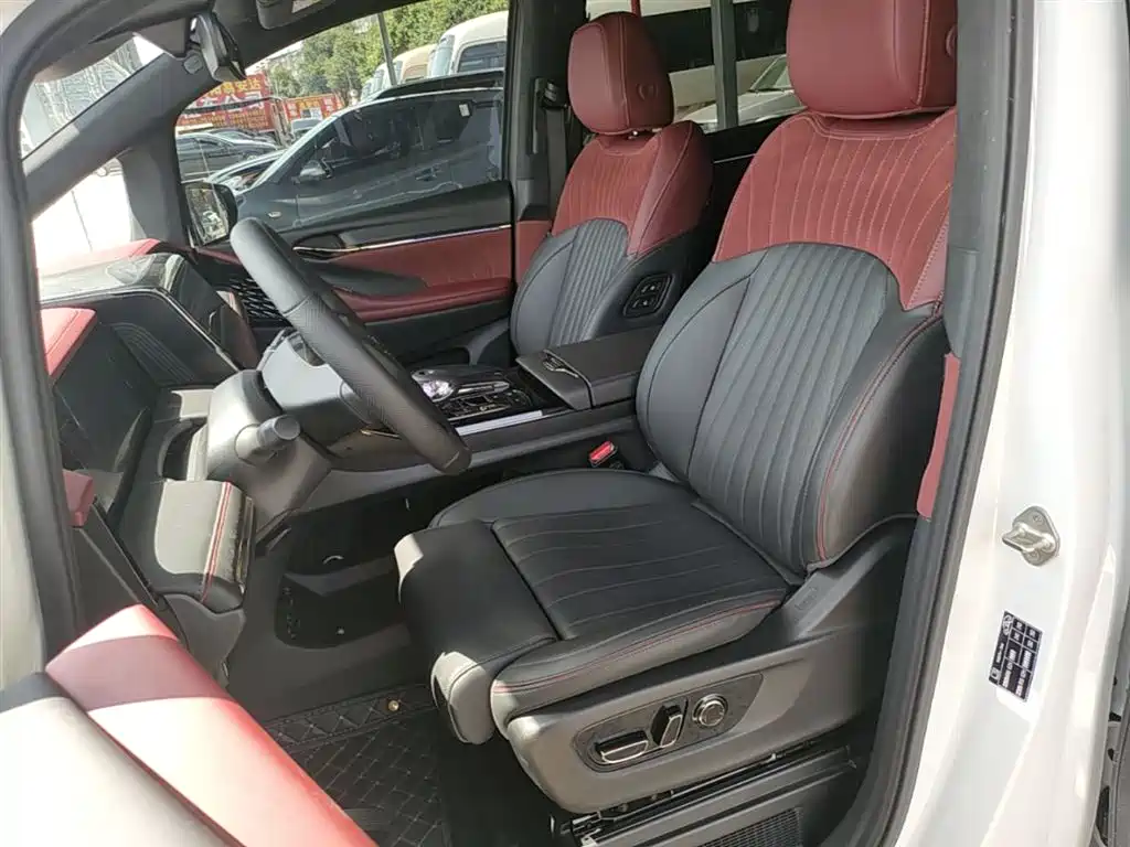 GAC Trumpchi Trumpchi M8 2025 Model Master Series Super Hybrid Edition фото 15