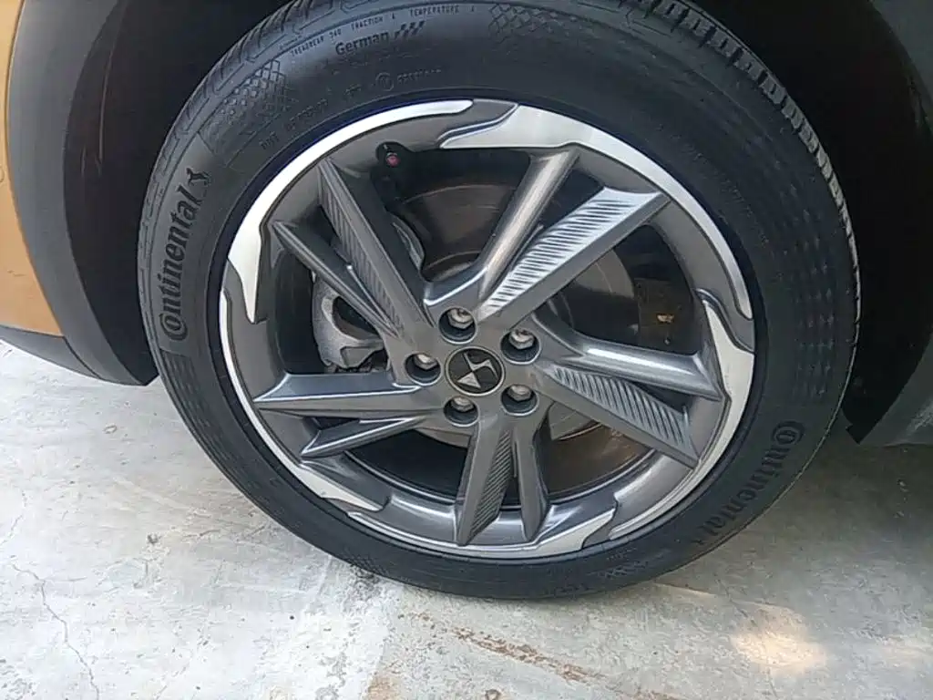 DS 7 2018 2018 45THP Rivoli Pioneer Edition