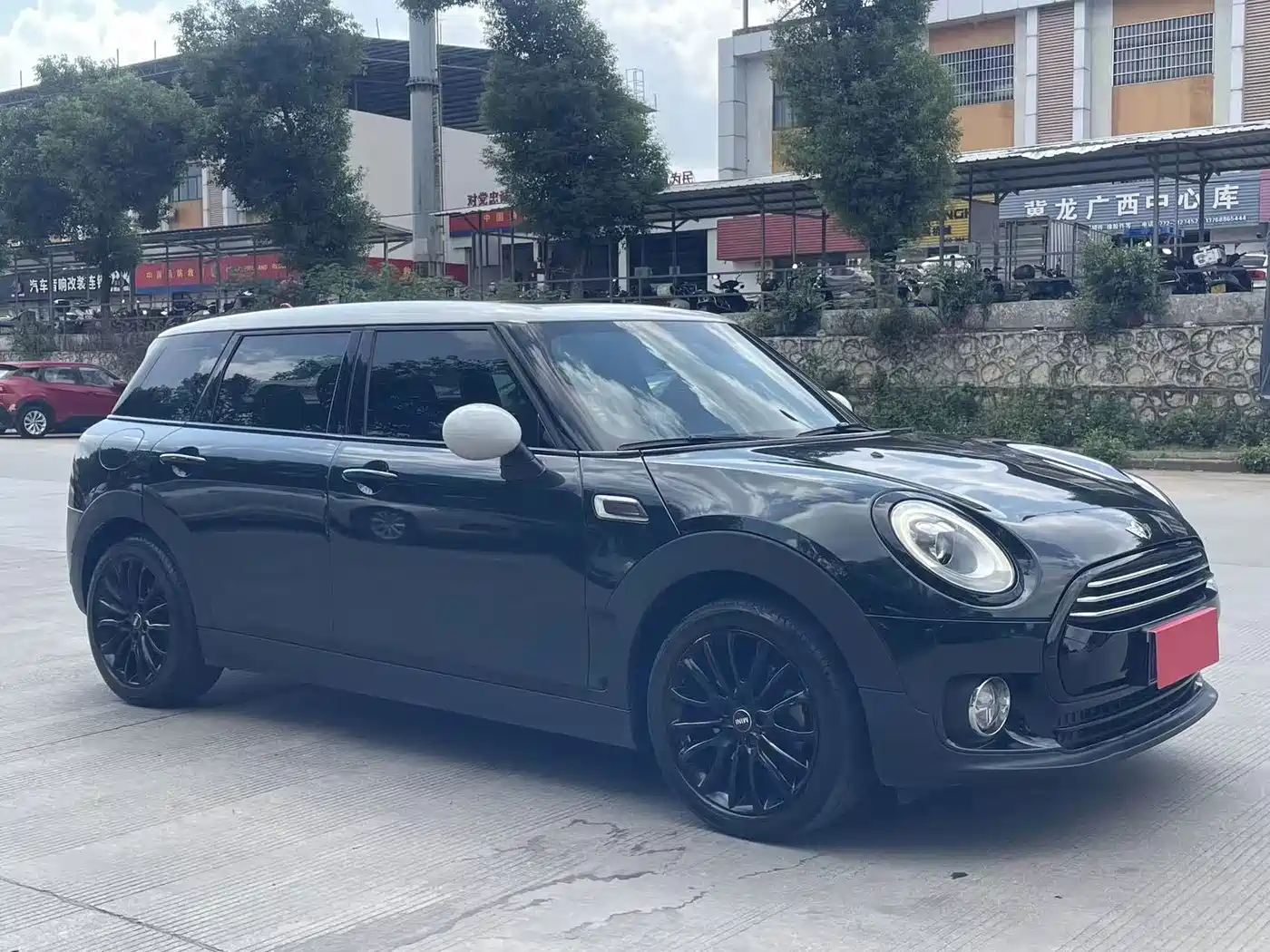Фото 3 - MINI CLUBMAN