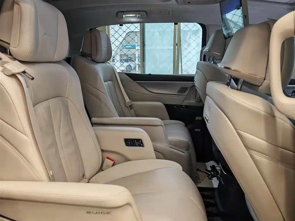 Buick GL8 New Energy 2026 Luzun Premium Luxury Avenir Edition фото 2