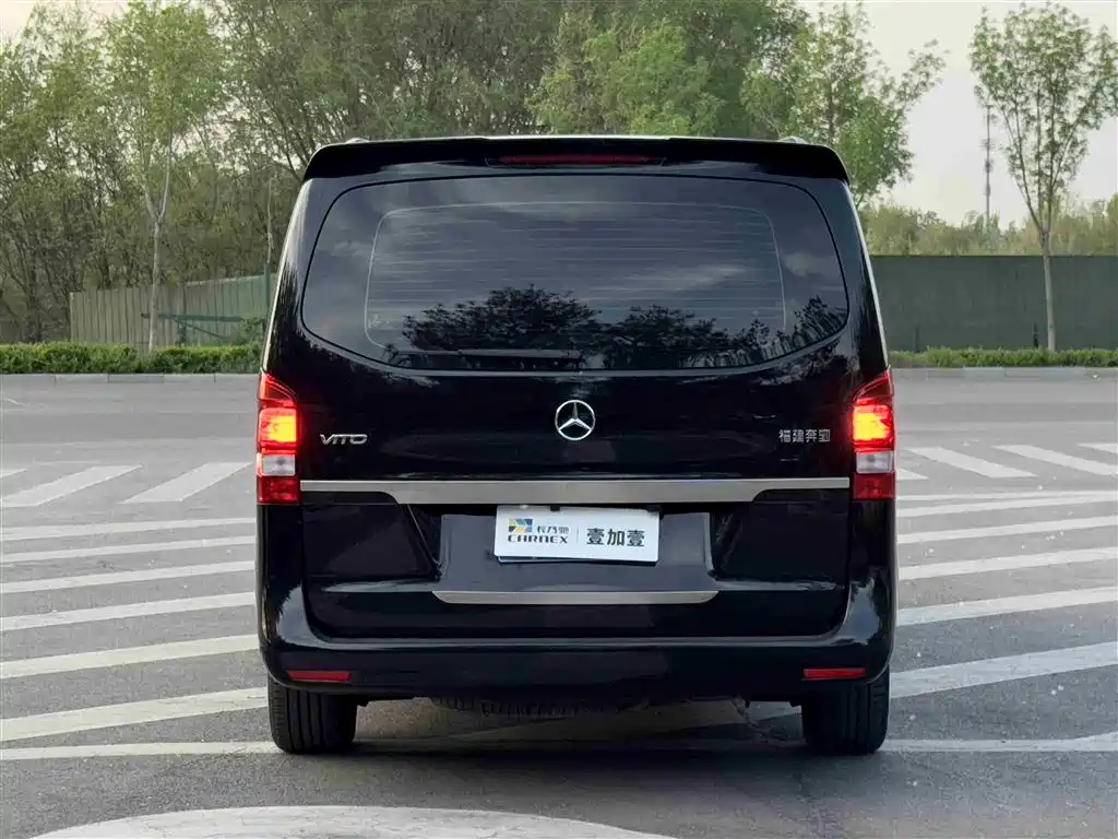 Mercedes-Benz Vito 2021 2.0T Elite 7-Seater фото 18