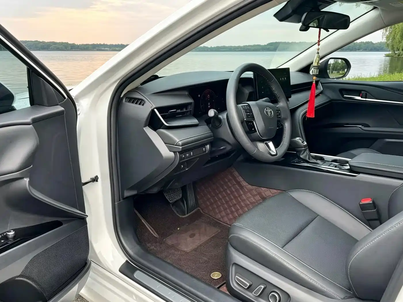 Toyota Camry 2026 2026 Model 2.0GVP Luxury Edition